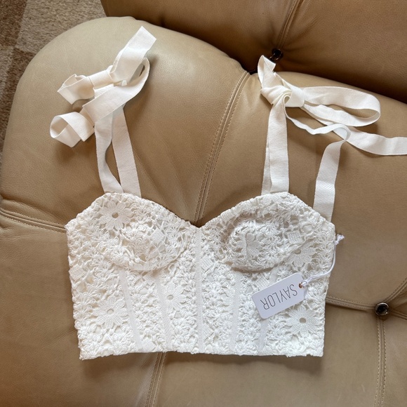 SAYLOR Tops - Saylor | Rella Top